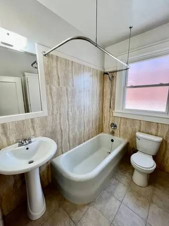 2BR/1BA Apartment · Staten Island photo 5