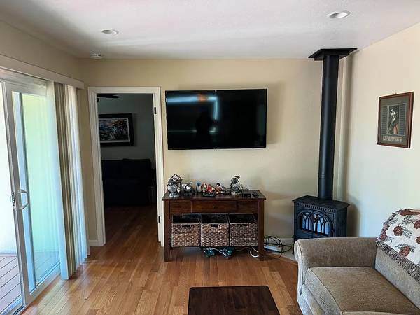1BR/1BA Apartment · Soquel photo 2