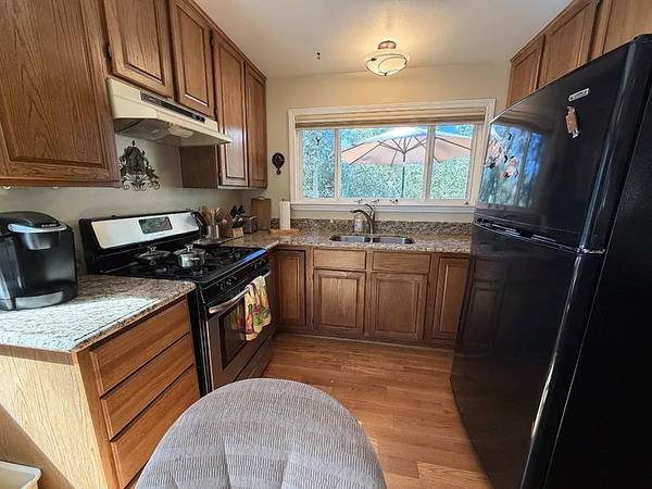 1BR/1BA Apartment · Soquel photo 3