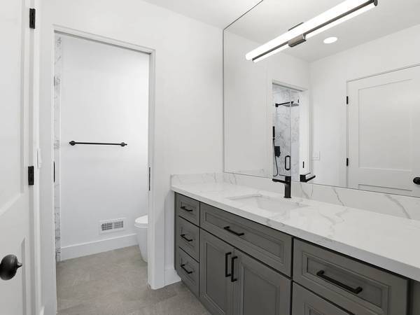 1BR/1BA Apartment · Berkeley photo 2