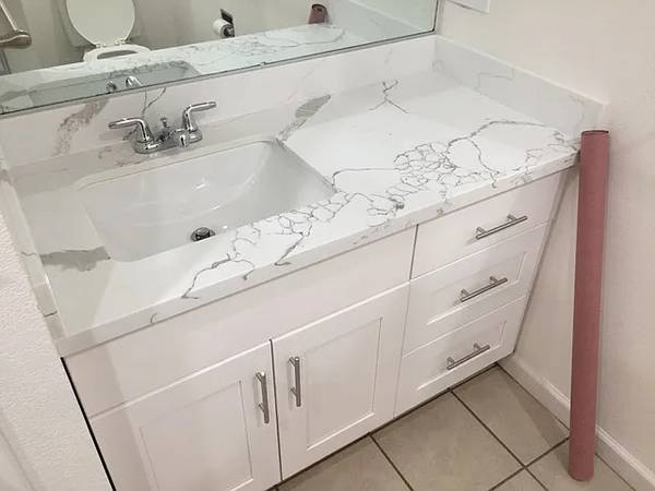 1BR/1BA Apartment on Center Blvd · Fairfax photo 4