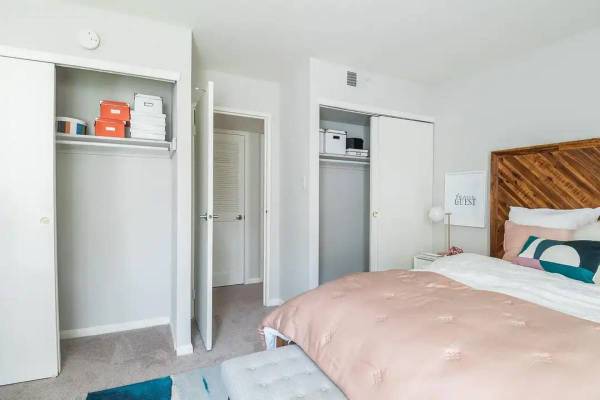 1BR/1BA Apartment · Emeryville photo 4