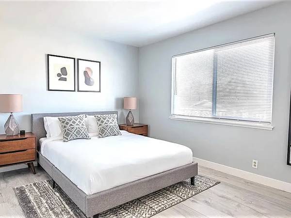 1BR/1BA Apartment · Campbell photo 2