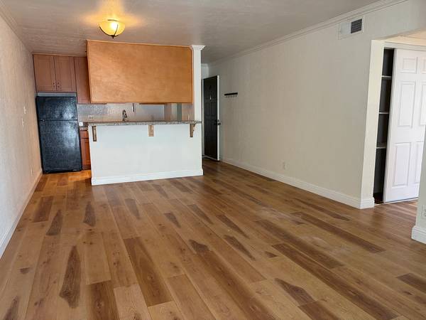 Fairview Apartments photo 2