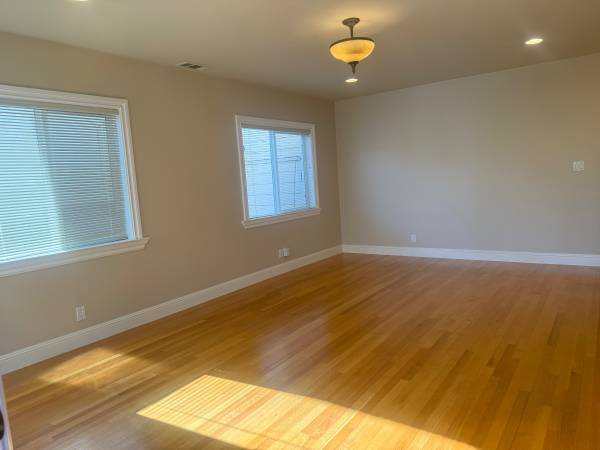 1BR/1BA Apartment · Santa Cruz photo 2