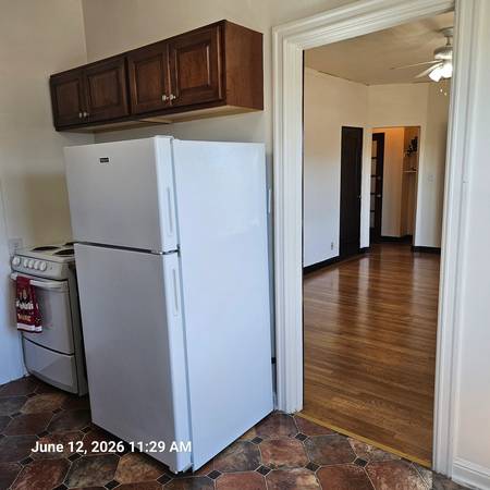 0BR/1BA Apartment on Hanover Ave. · Oakland photo 3