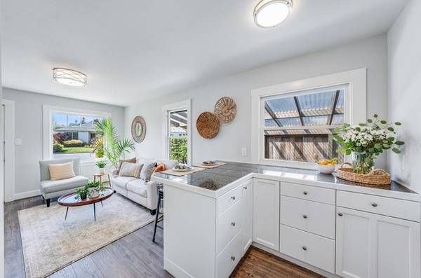 1BR/1BA Single Family House on San Juan Ave · Santa Cruz photo 3