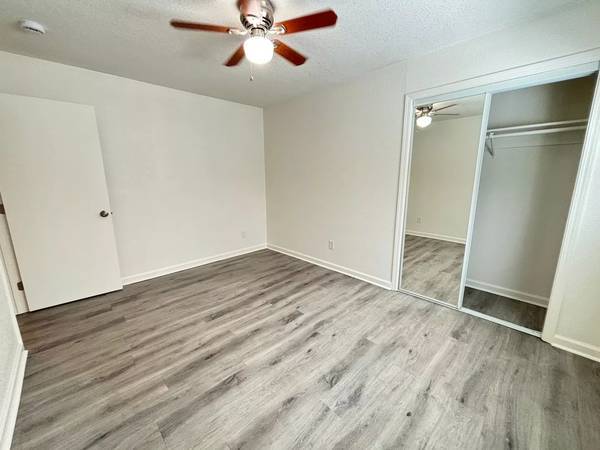 Gorgeous Berkeley Flat! photo 5