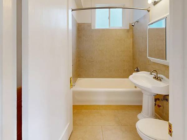 1BR/1BA Apartment · San Francisco photo 5