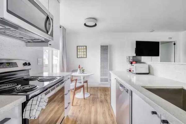 1BR/1BA Single Family House on E Reed St · San Jose photo 3