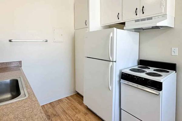Garden Glen Apartments photo 2