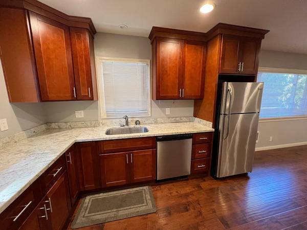 1BR/1BA Apartment · Campbell photo 4