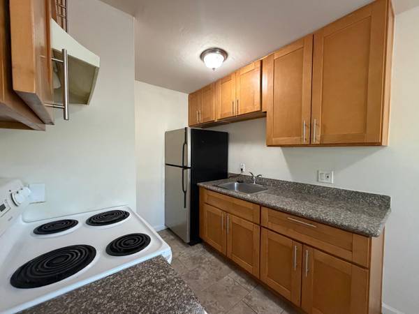1BR/1BA Apartment · Concord photo 2