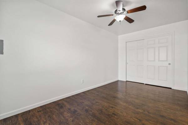 1BR/1BA Single Family House · Santa Rosa photo 4