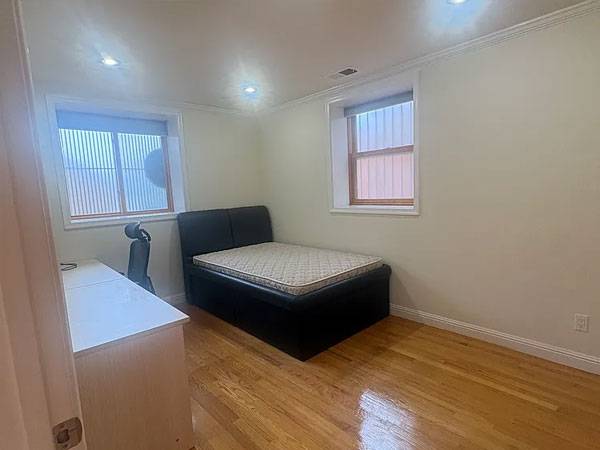 2BR/1BA Apartment · San Francisco photo 3