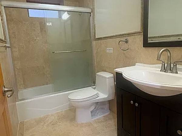 2BR/1BA Apartment · San Francisco photo 4