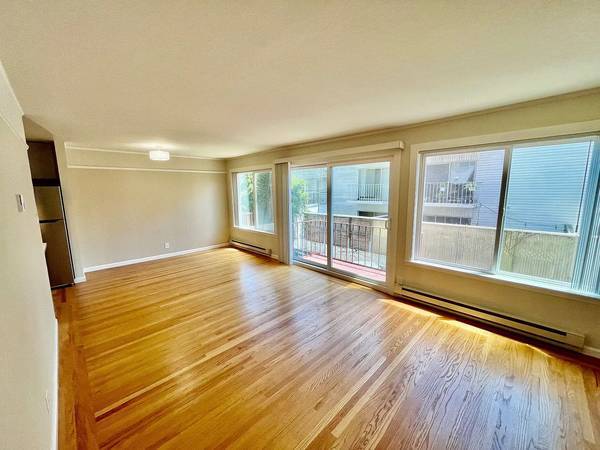 2BR/1BA Apartment · San Francisco photo 3