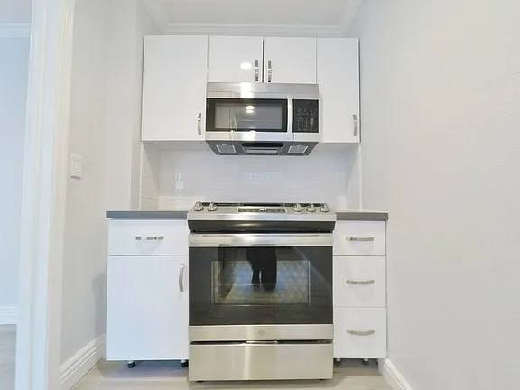 1BR/1BA Apartment · Berkeley photo 2
