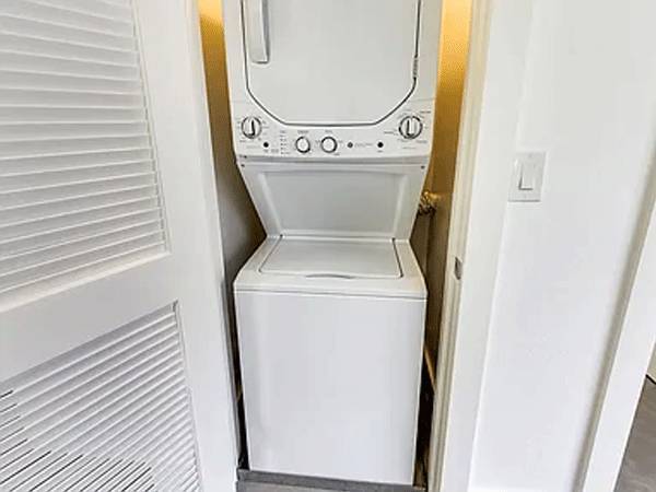 1BR/1BA Apartment · Emeryville photo 4