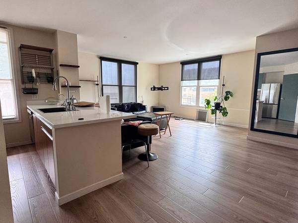 5900 3rd Street, San Francisco, CA 94124 photo 2