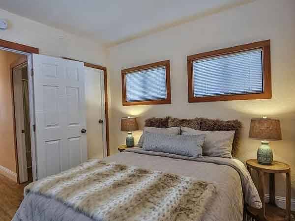 1BR/1BA Apartment · Mountain View photo 2