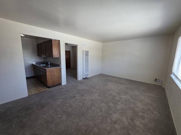 1BR/1BA Apartment · Berkeley photo 2