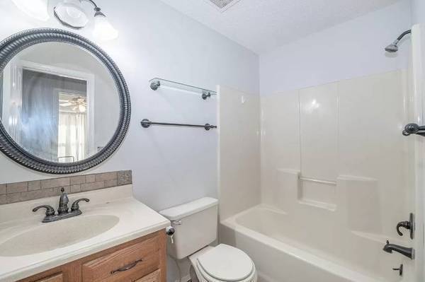 1BR/1BA Apartment · Emeryville photo 2