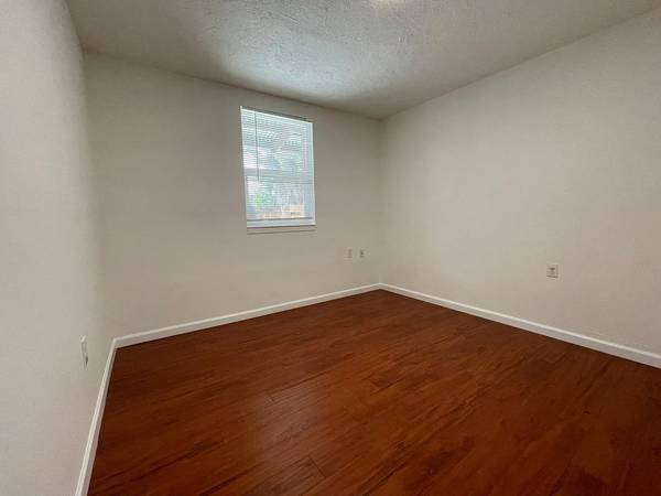 1BR/1BA Apartment · Alameda photo 5