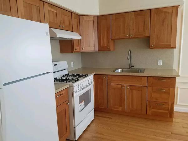2BR/2BA Apartment · San Francisco photo 4