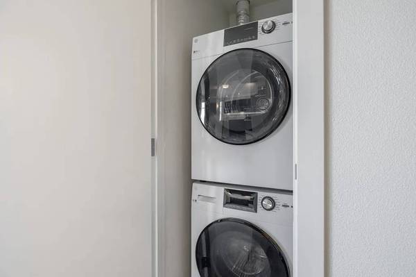1BR/1BA Apartment · San Francisco photo 4