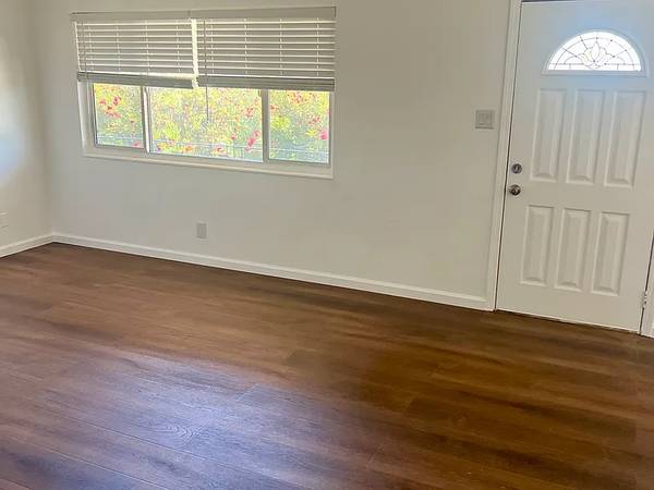 2BR/1BA Single Family House on Dowdy St · Gilroy photo 2