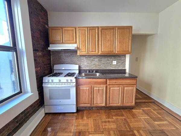 1BR/1BA Apartment · San Francisco photo 4