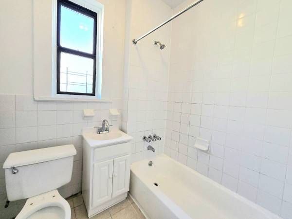 1BR/1BA Apartment · San Francisco photo 5