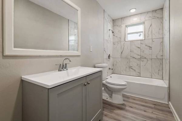 1BR/1BA Apartment · Campbell photo 4