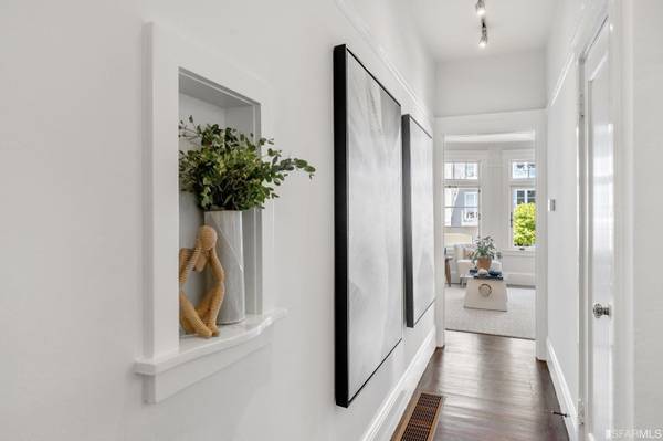 1BR/1BA Condo on Polk Street · San Francisco photo 2