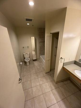 1BR/1BA Apartment · Emeryville photo 4