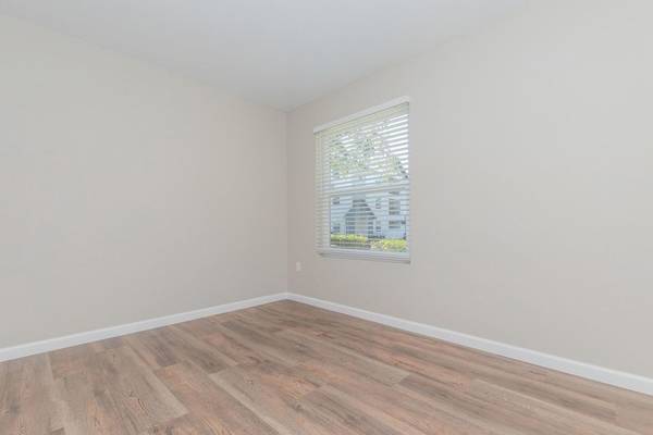 Apartments on North Milpitas Boulevard · Milpitas photo 4