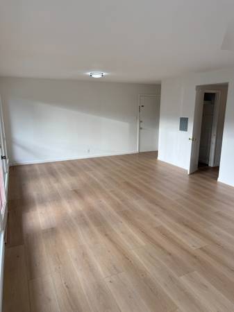 2BR/1BA Apartment · Mill Valley photo 4