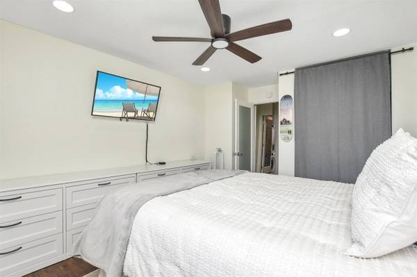 2BR/1BA Apartment · Palo Alto photo 4