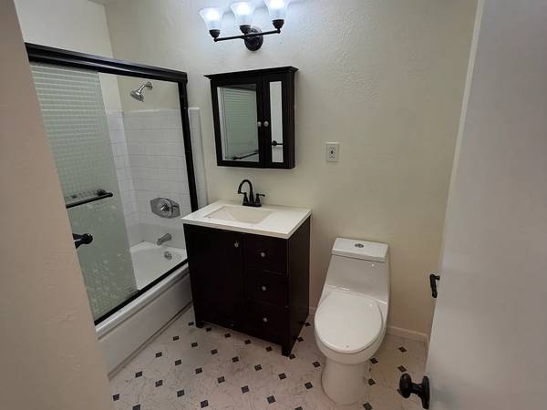 2286 Palmetto Ave Pacifica, CA 94044 photo 4