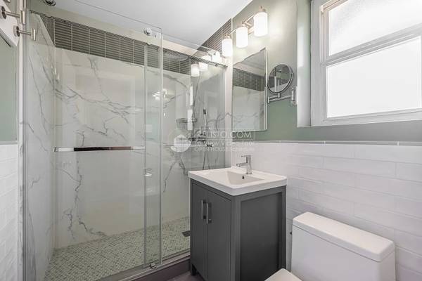 2BR/1BA Apartment · San Francisco photo 5
