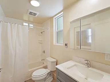 1BR/1BA Apartment · Berkeley photo 4