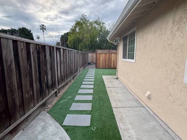 1BR/1BA Single Family House · Union City photo 3