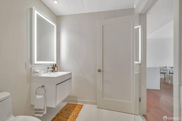 1BR/1BA Apartment on Larkin St · San Francisco photo 5