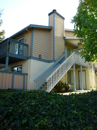 2BR/2BA Condo · Pinole photo 4