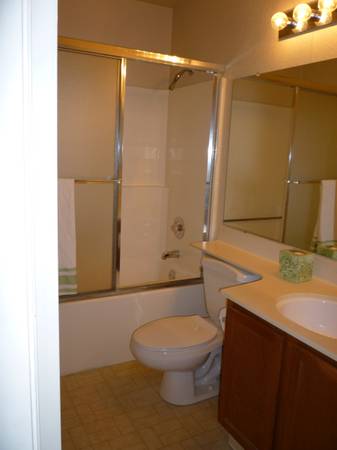 2BR/2BA Condo · Pinole photo 5