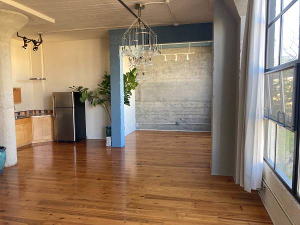 1BR/1BA Apartment · Emeryville photo 4