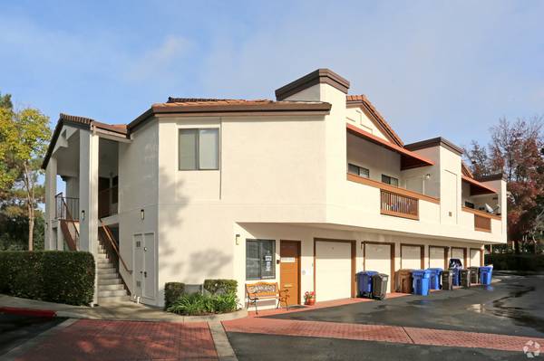 2BR/2BA Apartment on Clayton Rd · Concord photo 5