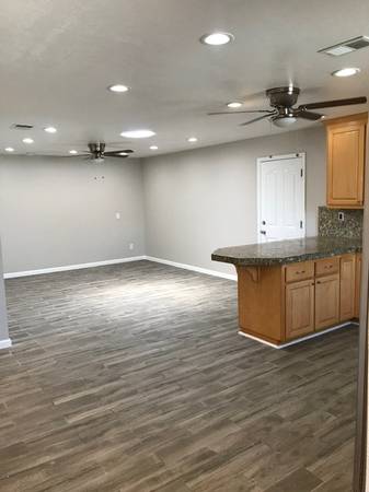 3BR/2BA Apartment · Gilroy photo 4