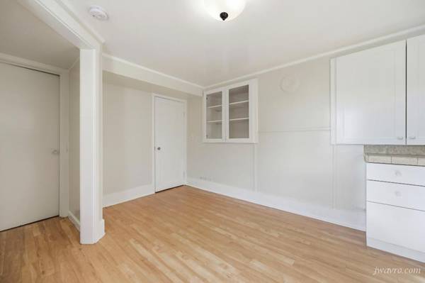 0BR/1BA Apartment · San Francisco photo 2